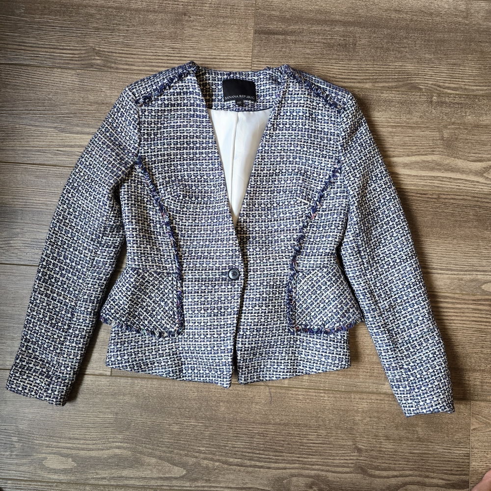 BANANA REPUBLIC Blazer Womens 00 Navy White Tweed Peplum Jacket Academia Preppy